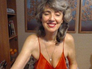 AhEstelina bongacams