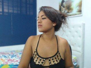 Andrea-Leon96 bongacams