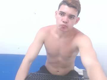 athletic_guytrx chaturbate