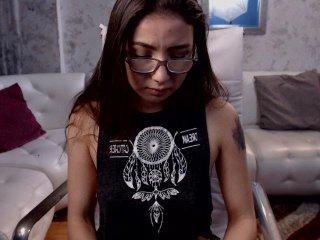 EmilyBankcraf bongacams