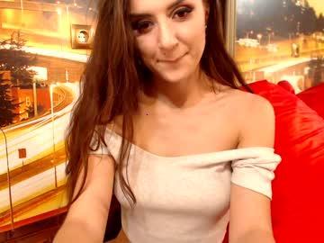 emily_kisses chaturbate