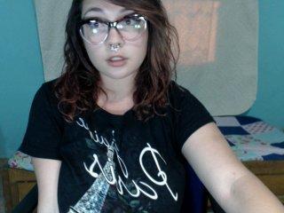 EvilBria4u bongacams