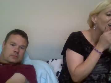 friskyfuncouple chaturbate