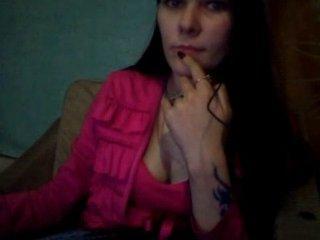 hacira2991 bongacams