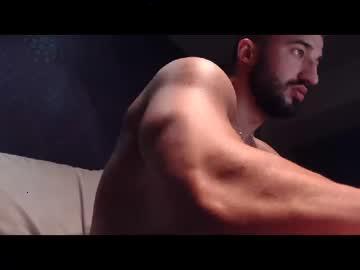 iustinmucle95 chaturbate