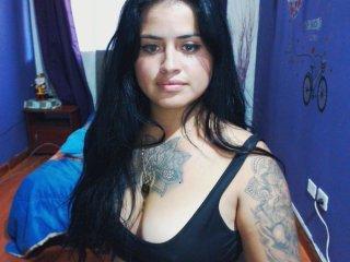 Kimwhite2 bongacams