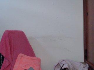 Lucys3x bongacams