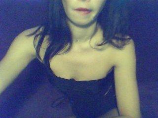 Milana2411 bongacams