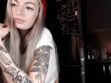 misty_m00n chaturbate