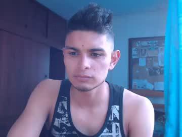 santi_bennet chaturbate