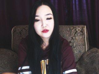 TienEmmy bongacams