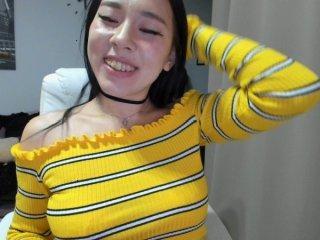 xMikasaKimx bongacams